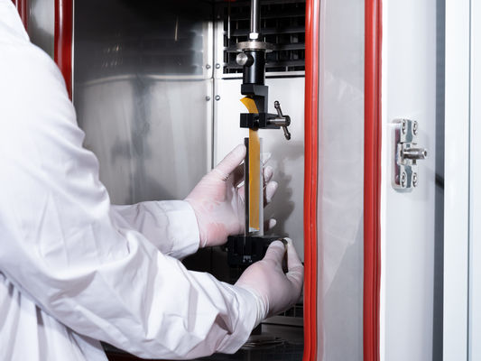 اندازه گیری دقیق نیروی Universal Strength Tester با تنظیمات ایمنی محدودیت چپ و راست و دقت بهتر از ±0.5٪
